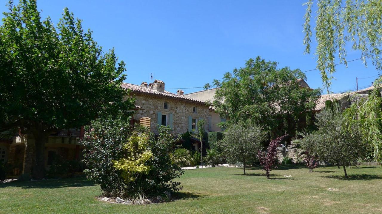 Gites Au Chateau Des Estubiers Les Granges-Gontardes Kültér fotó